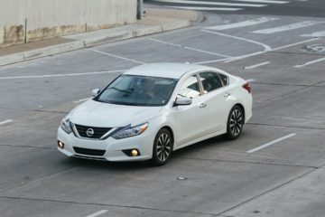 From Edmunds.com The midtrim SV is our choice. It adds…